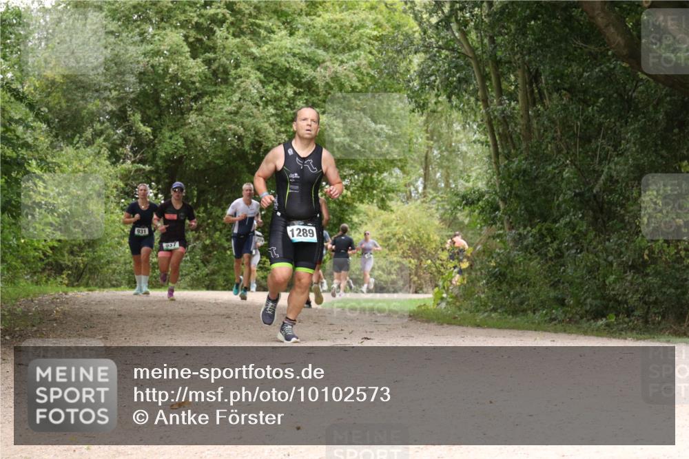 30.08.2026 - Elbe Triathlon Hamburg Antke Förster http://msf.ph/oto/10102573 30.08.2026 11:31:13 Laufen 931, 1289 meine-sportfotos.de