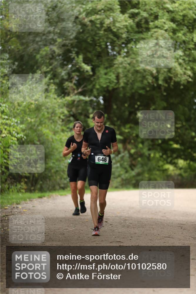 30.08.2026 - Elbe Triathlon Hamburg Antke Förster http://msf.ph/oto/10102580 30.08.2026 11:27:42 Laufen 646 meine-sportfotos.de
