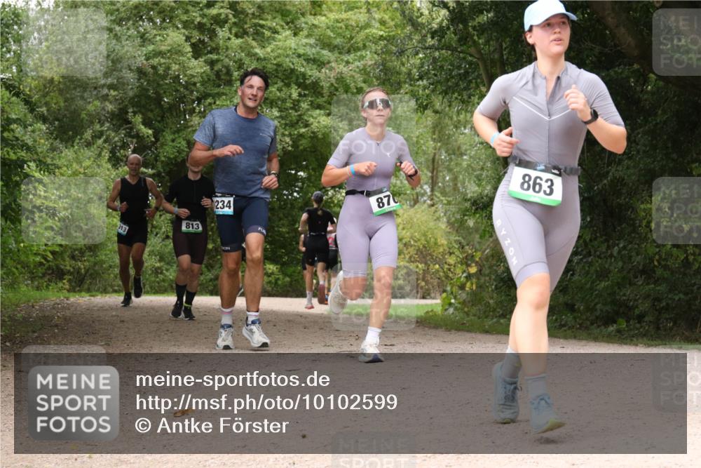 30.08.2026 - Elbe Triathlon Hamburg Antke Förster http://msf.ph/oto/10102599 30.08.2026 11:31:26 Laufen 313, 813, 234, 870, 863 meine-sportfotos.de