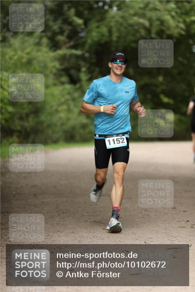 30.08.2026 - Elbe Triathlon Hamburg Antke Förster http://msf.ph/oto/10102672 30.08.2026 11:28:37 Laufen 1152 meine-sportfotos.de
