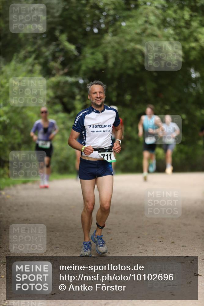 30.08.2026 - Elbe Triathlon Hamburg Antke Förster http://msf.ph/oto/10102696 30.08.2026 11:29:05 Laufen 711 meine-sportfotos.de