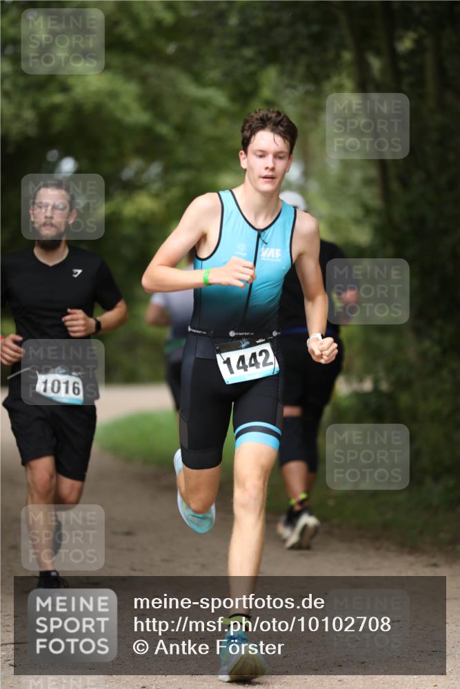 30.08.2026 - Elbe Triathlon Hamburg Antke Förster http://msf.ph/oto/10102708 30.08.2026 11:29:12 Laufen 1016, 1442 meine-sportfotos.de