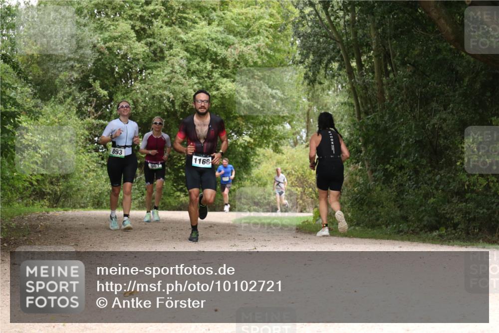 30.08.2026 - Elbe Triathlon Hamburg Antke Förster http://msf.ph/oto/10102721 30.08.2026 11:33:21 Laufen 893, 96, 1168 meine-sportfotos.de