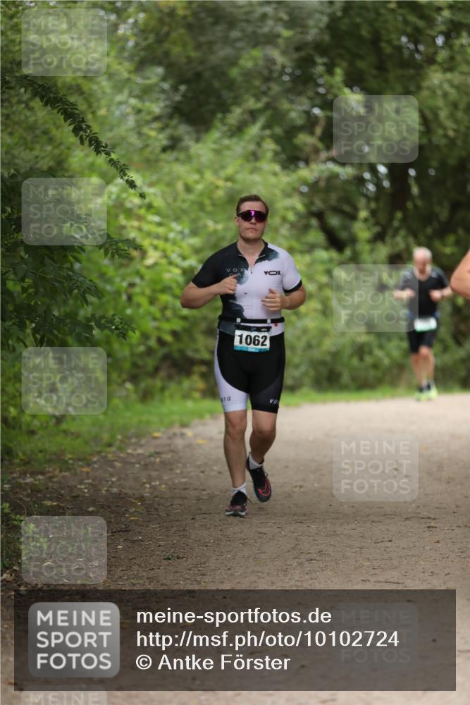30.08.2026 - Elbe Triathlon Hamburg Antke Förster http://msf.ph/oto/10102724 30.08.2026 11:29:17 Laufen 1062 meine-sportfotos.de