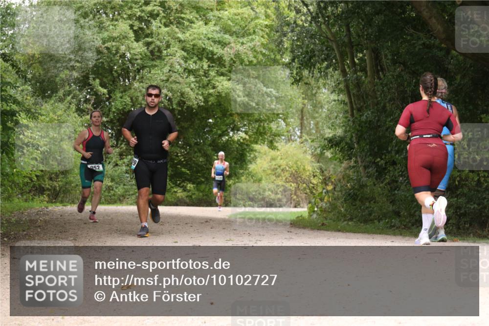 30.08.2026 - Elbe Triathlon Hamburg Antke Förster http://msf.ph/oto/10102727 30.08.2026 11:33:39 Laufen 952 meine-sportfotos.de