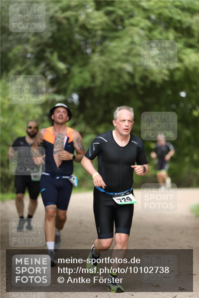 30.08.2026 - Elbe Triathlon Hamburg Antke Förster http://msf.ph/oto/10102738 30.08.2026 11:29:27 Laufen 729 meine-sportfotos.de