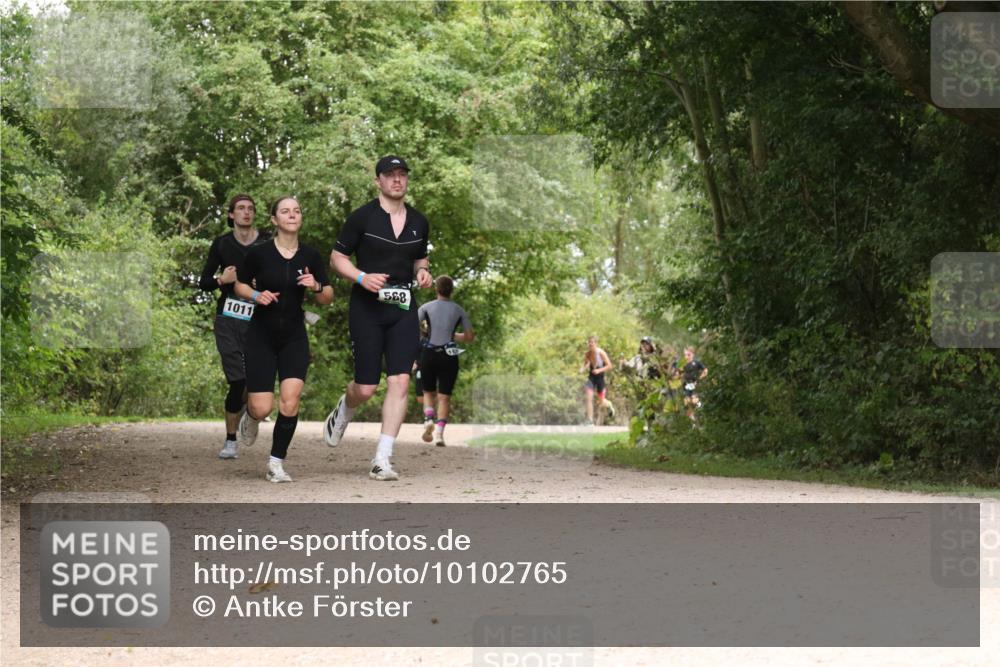 30.08.2026 - Elbe Triathlon Hamburg Antke Förster http://msf.ph/oto/10102765 30.08.2026 11:34:13 Laufen 1011, 568 meine-sportfotos.de