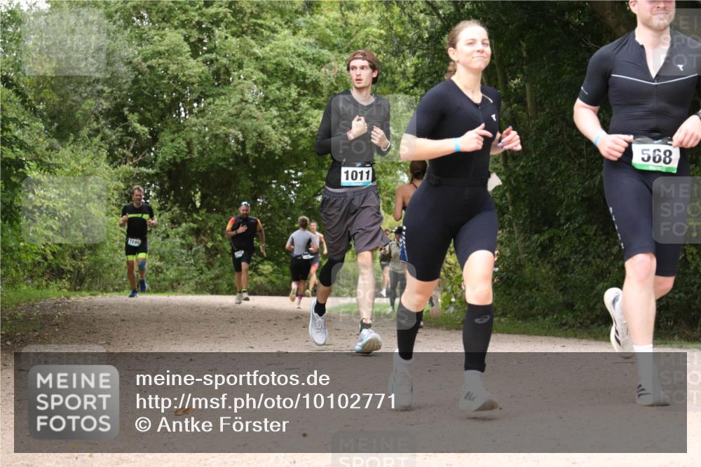 30.08.2026 - Elbe Triathlon Hamburg Antke Förster http://msf.ph/oto/10102771 30.08.2026 11:34:15 Laufen 1246, 1011, 568 meine-sportfotos.de
