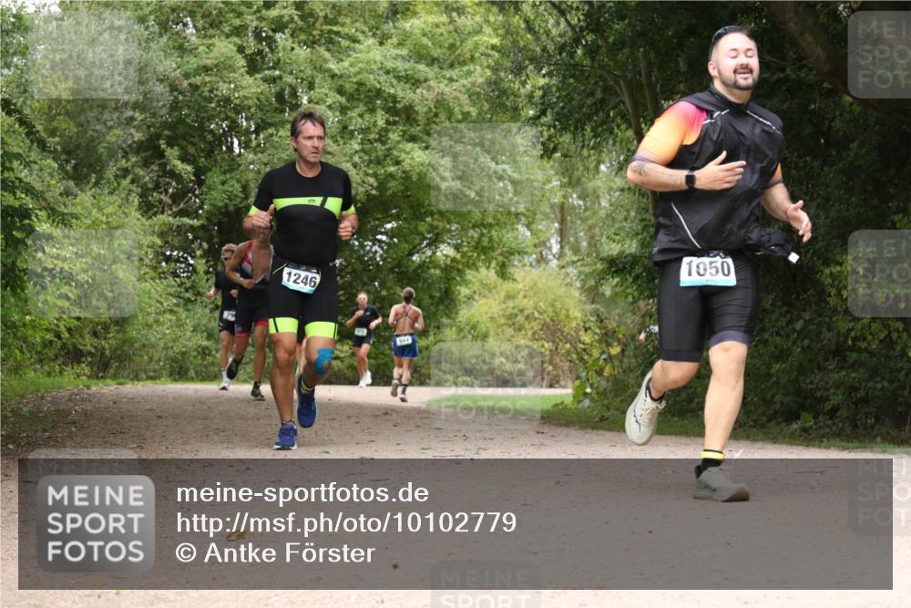 30.08.2026 - Elbe Triathlon Hamburg Antke Förster http://msf.ph/oto/10102779 30.08.2026 11:34:22 Laufen 79, 1246, 644, 1050 meine-sportfotos.de