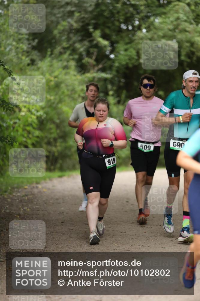 30.08.2026 - Elbe Triathlon Hamburg Antke Förster http://msf.ph/oto/10102802 30.08.2026 11:30:04 Laufen 919, 509, 690 meine-sportfotos.de