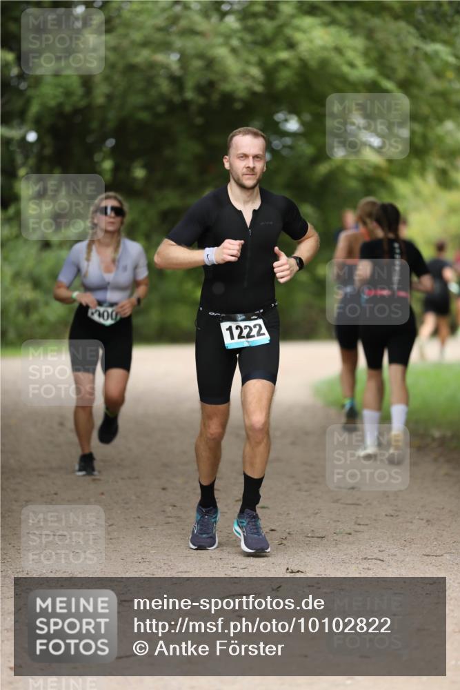 30.08.2026 - Elbe Triathlon Hamburg Antke Förster http://msf.ph/oto/10102822 30.08.2026 11:30:20 Laufen 00, 1222 meine-sportfotos.de