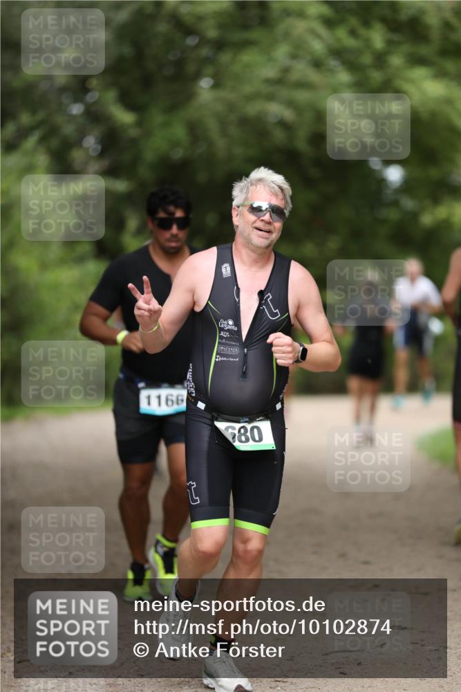 30.08.2026 - Elbe Triathlon Hamburg Antke Förster http://msf.ph/oto/10102874 30.08.2026 11:31:10 Laufen 1166, 680 meine-sportfotos.de