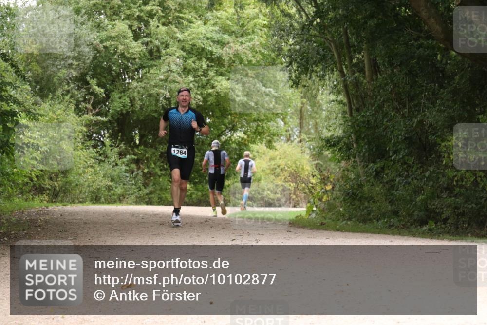 30.08.2026 - Elbe Triathlon Hamburg Antke Förster http://msf.ph/oto/10102877 30.08.2026 11:35:20 Laufen 1264 meine-sportfotos.de