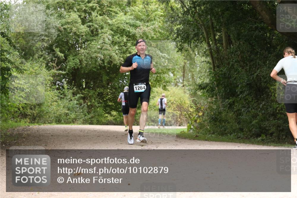 30.08.2026 - Elbe Triathlon Hamburg Antke Förster http://msf.ph/oto/10102879 30.08.2026 11:35:21 Laufen 1264 meine-sportfotos.de