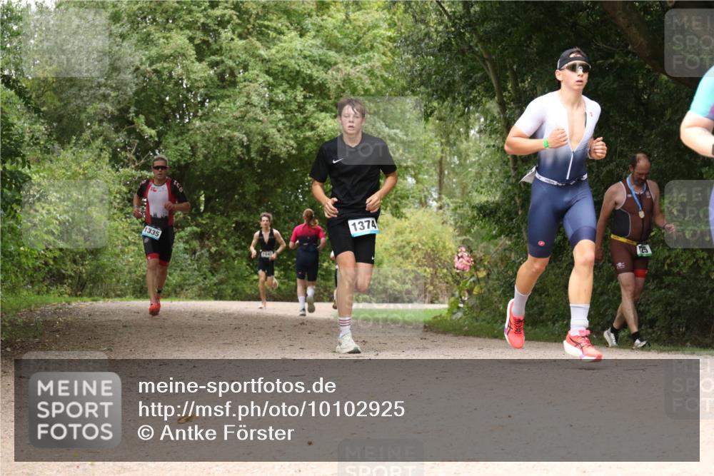 30.08.2026 - Elbe Triathlon Hamburg Antke Förster http://msf.ph/oto/10102925 30.08.2026 11:35:50 Laufen 1335, 1374, 25 meine-sportfotos.de
