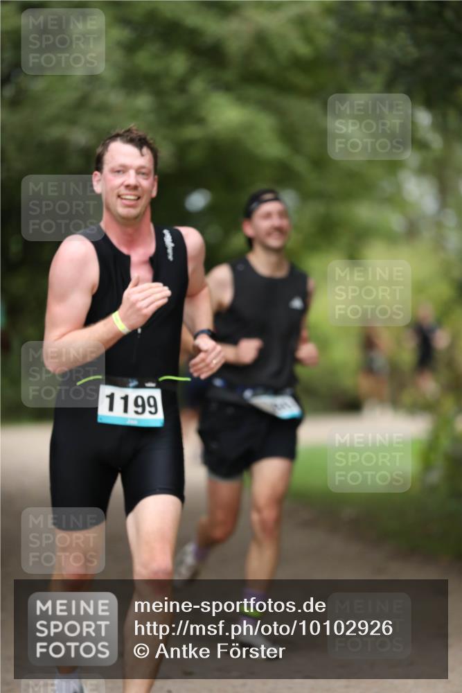 30.08.2026 - Elbe Triathlon Hamburg Antke Förster http://msf.ph/oto/10102926 30.08.2026 11:31:37 Laufen 1199 meine-sportfotos.de
