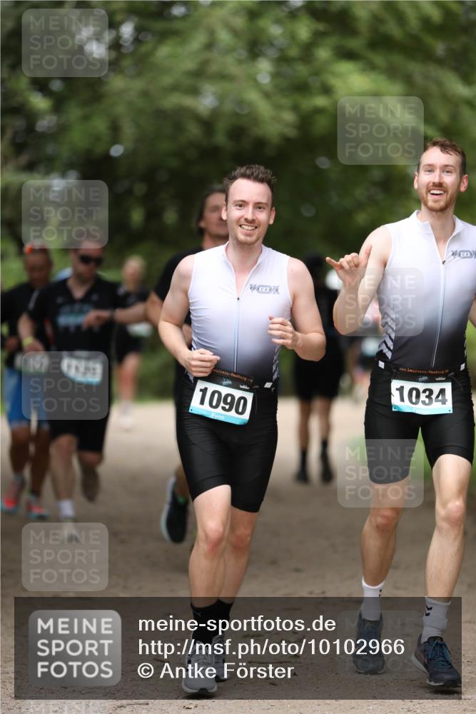 30.08.2026 - Elbe Triathlon Hamburg Antke Förster http://msf.ph/oto/10102966 30.08.2026 11:32:24 Laufen 523, 1034, 1090 meine-sportfotos.de