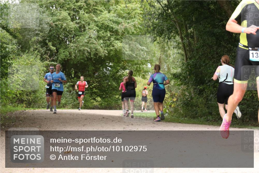 30.08.2026 - Elbe Triathlon Hamburg Antke Förster http://msf.ph/oto/10102975 30.08.2026 11:36:20 Laufen 867, 13 meine-sportfotos.de