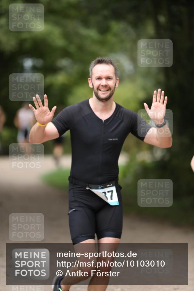 30.08.2026 - Elbe Triathlon Hamburg Antke Förster http://msf.ph/oto/10103010 30.08.2026 11:32:57 Laufen 37 meine-sportfotos.de