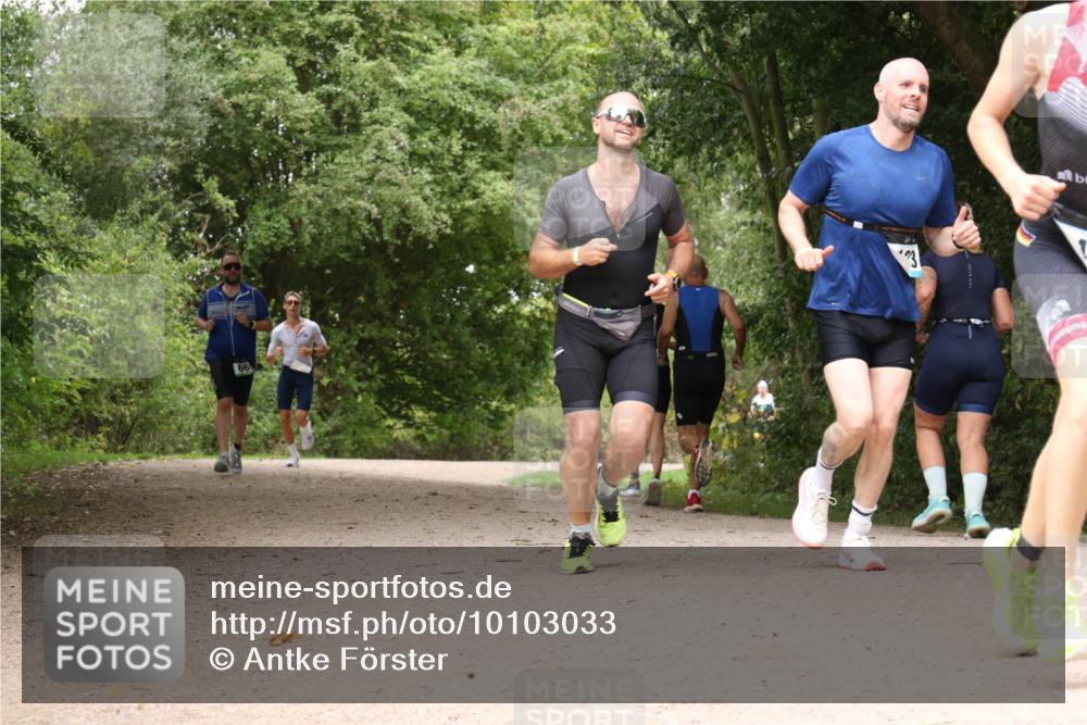 30.08.2026 - Elbe Triathlon Hamburg Antke Förster http://msf.ph/oto/10103033 30.08.2026 11:36:55 Laufen 66, 231 meine-sportfotos.de