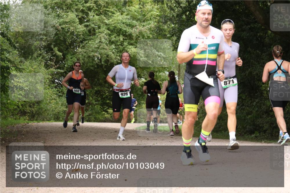 30.08.2026 - Elbe Triathlon Hamburg Antke Förster http://msf.ph/oto/10103049 30.08.2026 11:37:15 Laufen 802, 17, 926, 871 meine-sportfotos.de