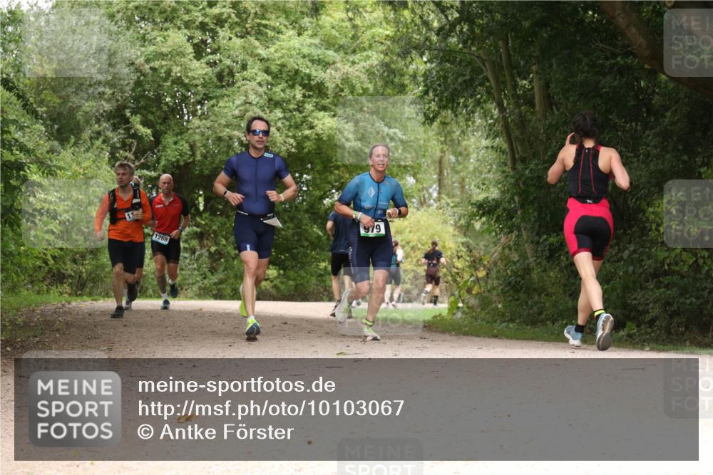 30.08.2026 - Elbe Triathlon Hamburg Antke Förster http://msf.ph/oto/10103067 30.08.2026 11:37:26 Laufen 1268, 9 meine-sportfotos.de