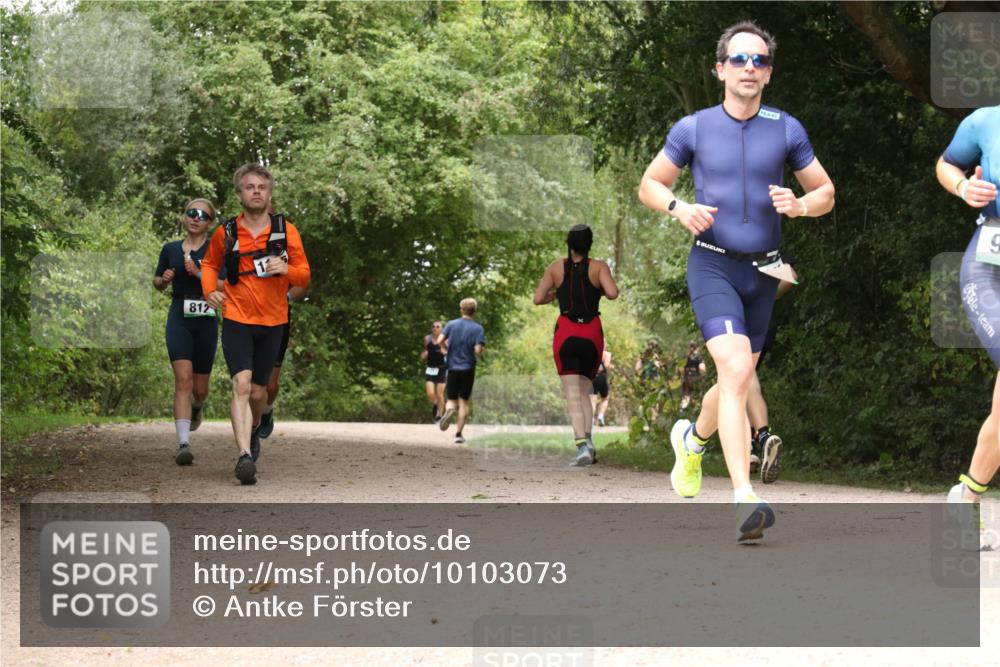 30.08.2026 - Elbe Triathlon Hamburg Antke Förster http://msf.ph/oto/10103073 30.08.2026 11:37:28 Laufen 812, 9 meine-sportfotos.de