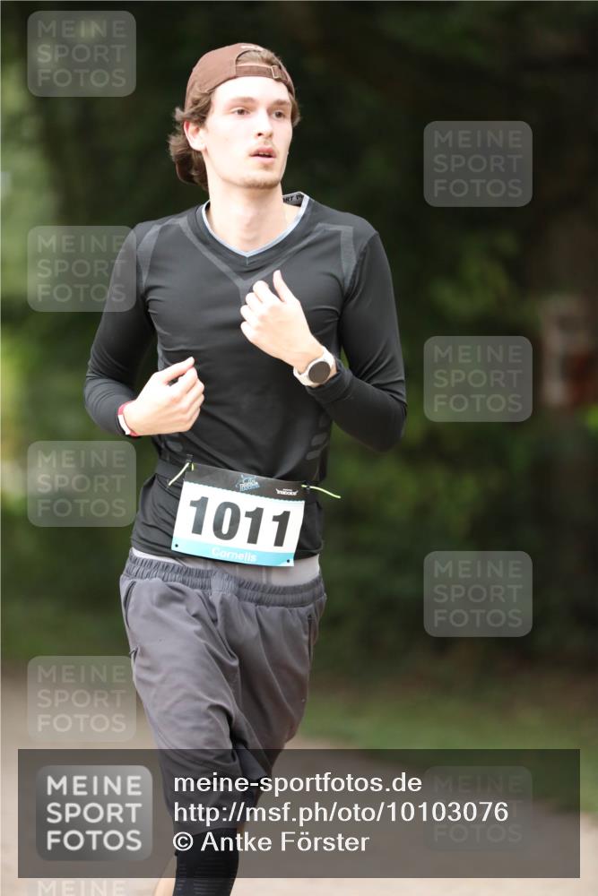 30.08.2026 - Elbe Triathlon Hamburg Antke Förster http://msf.ph/oto/10103076 30.08.2026 11:34:17 Laufen 1011 meine-sportfotos.de