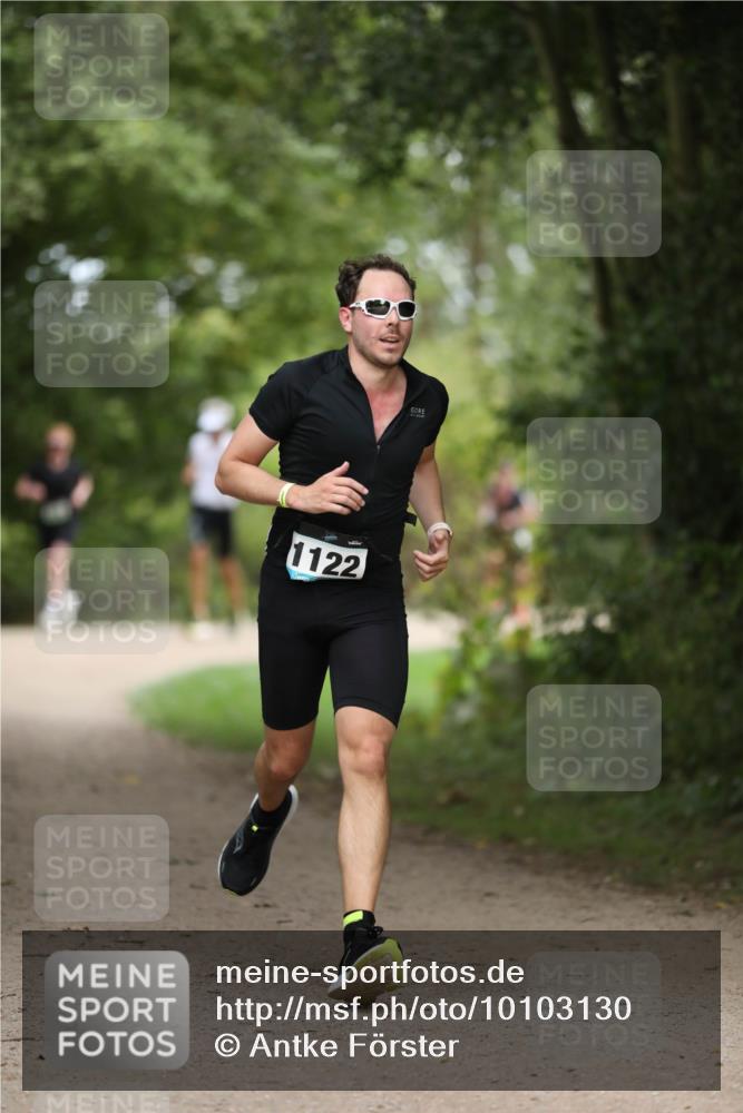 30.08.2026 - Elbe Triathlon Hamburg Antke Förster http://msf.ph/oto/10103130 30.08.2026 11:34:51 Laufen 1122 meine-sportfotos.de