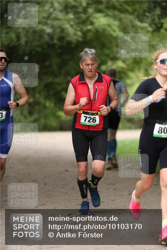 30.08.2026 - Elbe Triathlon Hamburg Antke Förster http://msf.ph/oto/10103170 30.08.2026 11:35:12 Laufen 3, 726, 80 meine-sportfotos.de