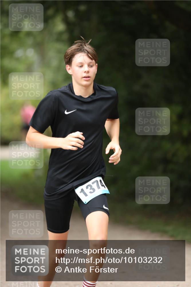 30.08.2026 - Elbe Triathlon Hamburg Antke Förster http://msf.ph/oto/10103232 30.08.2026 11:35:53 Laufen 1374 meine-sportfotos.de