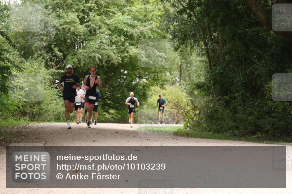 30.08.2026 - Elbe Triathlon Hamburg Antke Förster http://msf.ph/oto/10103239 30.08.2026 11:39:46 Laufen  meine-sportfotos.de