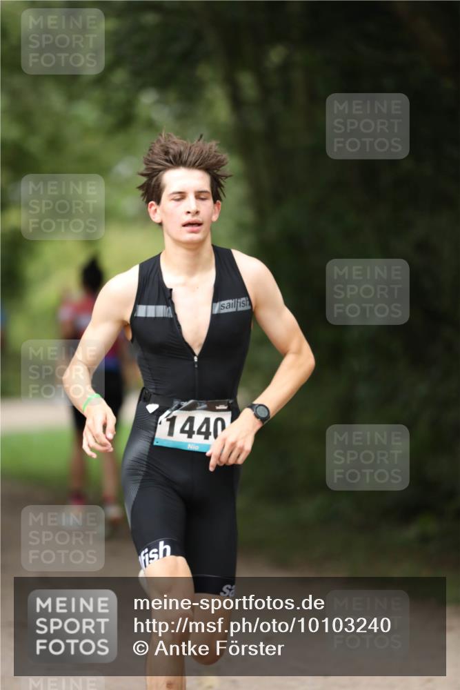 30.08.2026 - Elbe Triathlon Hamburg Antke Förster http://msf.ph/oto/10103240 30.08.2026 11:35:58 Laufen 1440 meine-sportfotos.de
