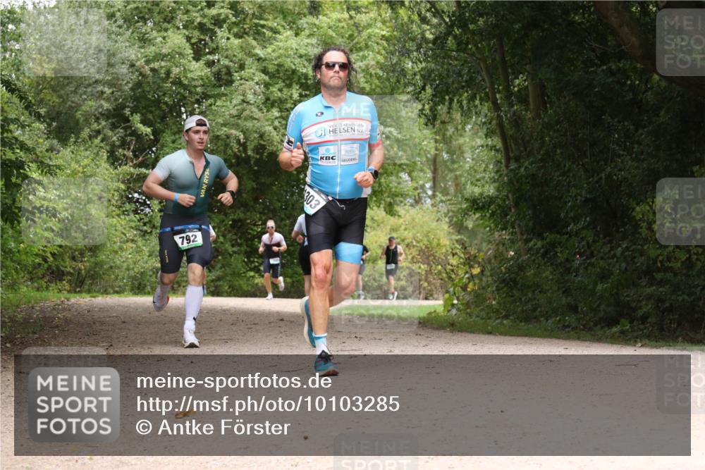 30.08.2026 - Elbe Triathlon Hamburg Antke Förster http://msf.ph/oto/10103285 30.08.2026 11:40:09 Laufen 792, 303 meine-sportfotos.de