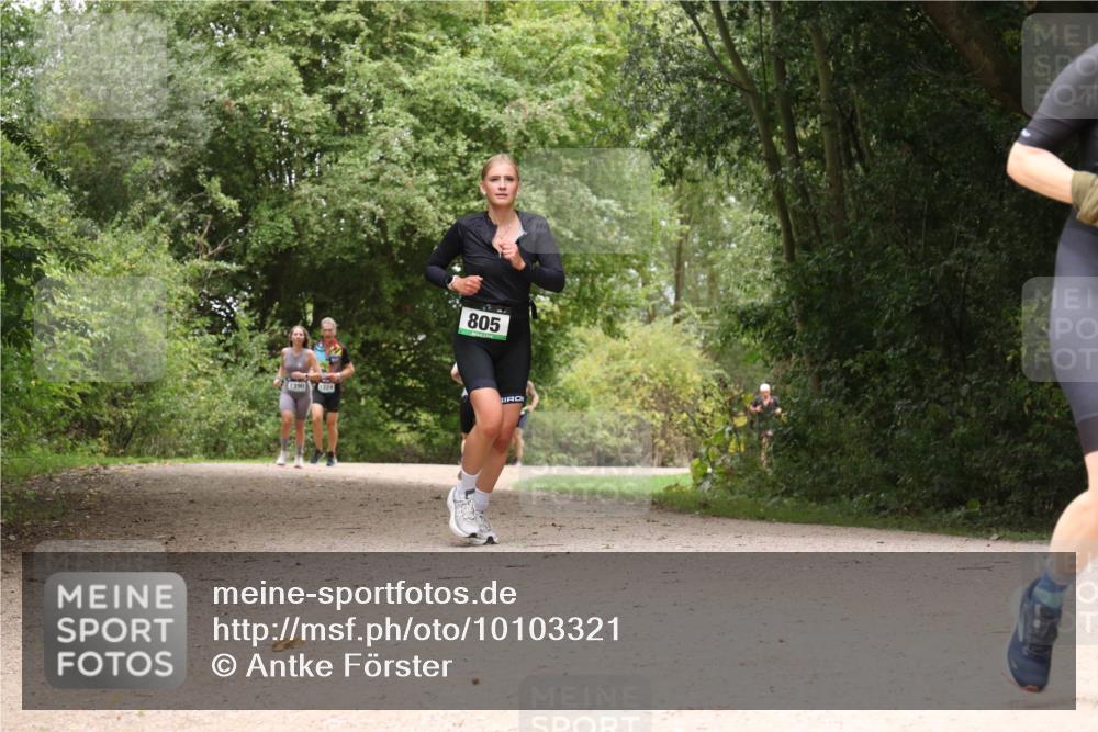 30.08.2026 - Elbe Triathlon Hamburg Antke Förster http://msf.ph/oto/10103321 30.08.2026 11:40:28 Laufen 805, 1390324 meine-sportfotos.de