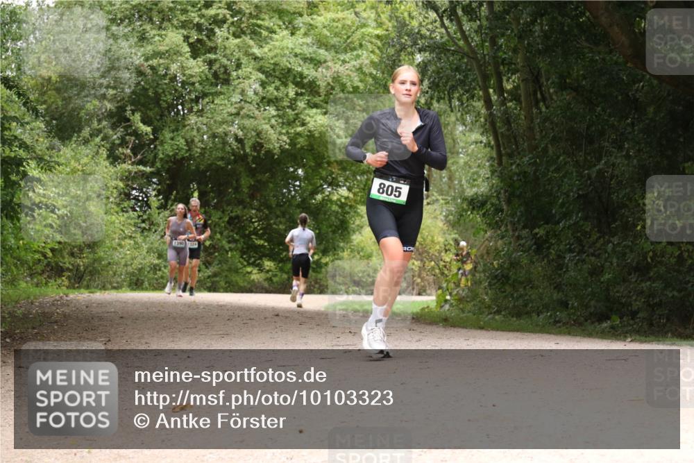 30.08.2026 - Elbe Triathlon Hamburg Antke Förster http://msf.ph/oto/10103323 30.08.2026 11:40:28 Laufen 1390, 1324, 805 meine-sportfotos.de
