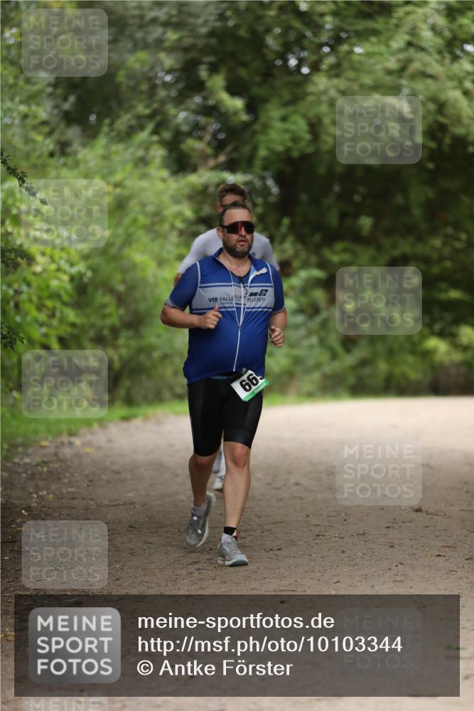 30.08.2026 - Elbe Triathlon Hamburg Antke Förster http://msf.ph/oto/10103344 30.08.2026 11:36:59 Laufen 66 meine-sportfotos.de