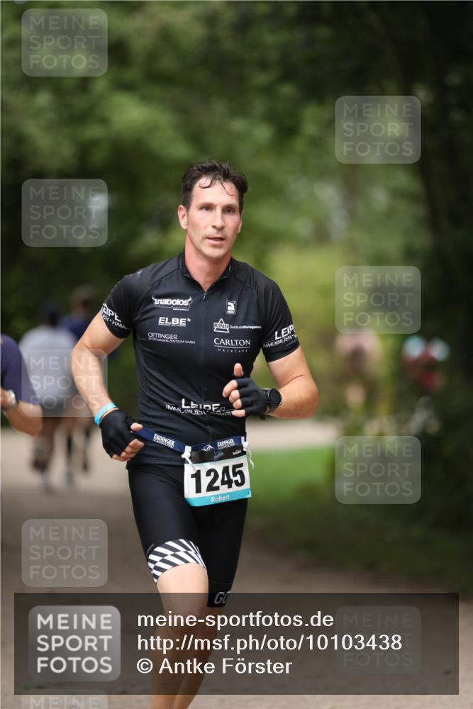 30.08.2026 - Elbe Triathlon Hamburg Antke Förster http://msf.ph/oto/10103438 30.08.2026 11:38:02 Laufen 1245 meine-sportfotos.de