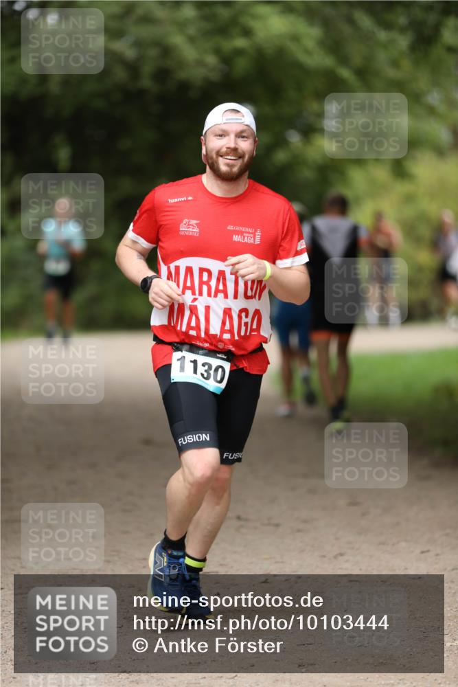 30.08.2026 - Elbe Triathlon Hamburg Antke Förster http://msf.ph/oto/10103444 30.08.2026 11:38:10 Laufen 1130 meine-sportfotos.de