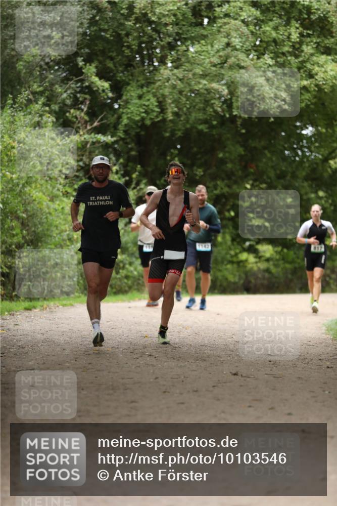 30.08.2026 - Elbe Triathlon Hamburg Antke Förster http://msf.ph/oto/10103546 30.08.2026 11:39:46 Laufen 1142, 817 meine-sportfotos.de
