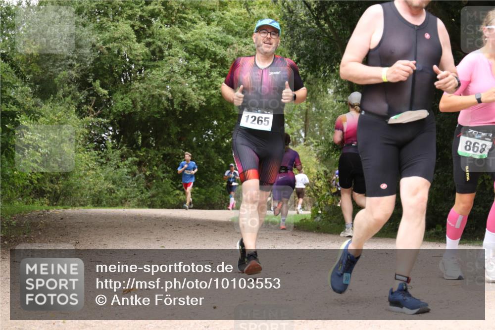 30.08.2026 - Elbe Triathlon Hamburg Antke Förster http://msf.ph/oto/10103553 30.08.2026 11:42:32 Laufen 1265, 898 meine-sportfotos.de