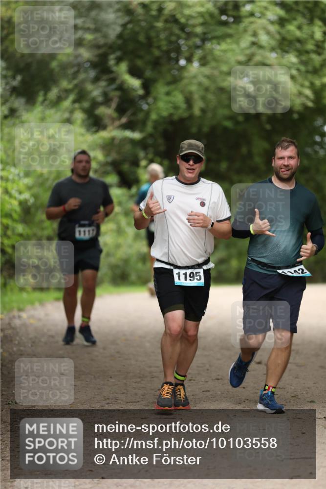 30.08.2026 - Elbe Triathlon Hamburg Antke Förster http://msf.ph/oto/10103558 30.08.2026 11:39:54 Laufen 1117, 1195, 142 meine-sportfotos.de