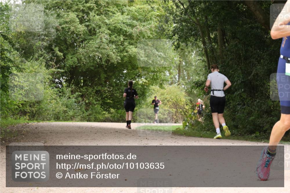 30.08.2026 - Elbe Triathlon Hamburg Antke Förster http://msf.ph/oto/10103635 30.08.2026 11:43:48 Laufen  meine-sportfotos.de