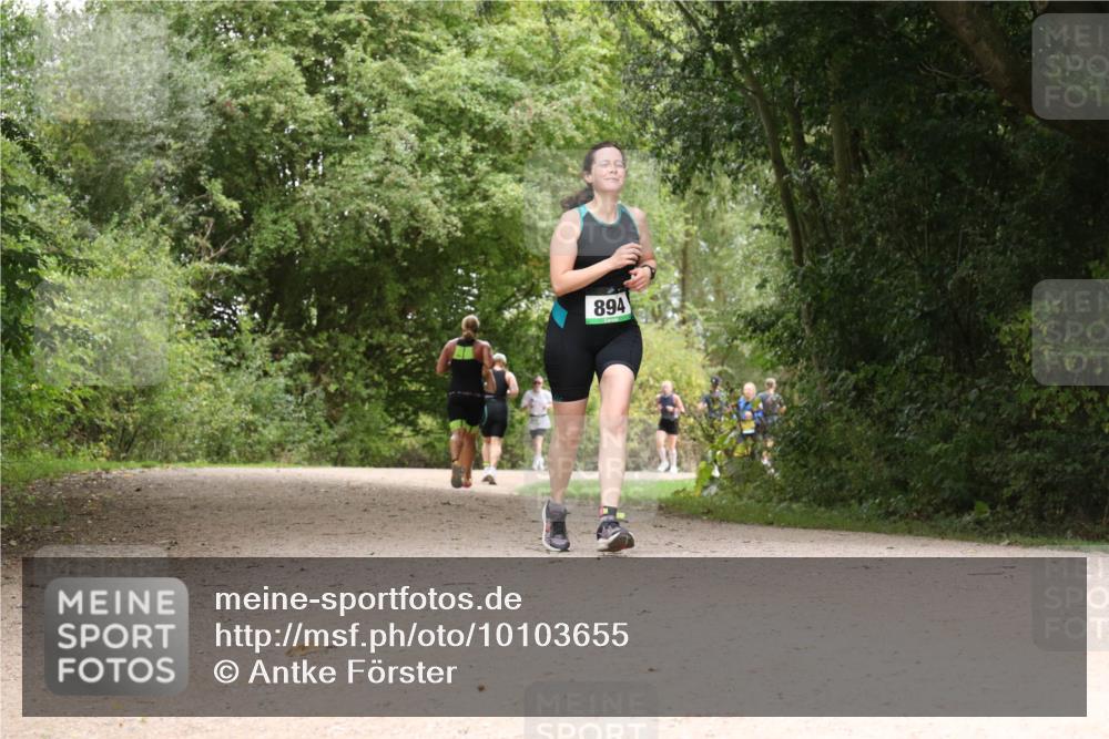 30.08.2026 - Elbe Triathlon Hamburg Antke Förster http://msf.ph/oto/10103655 30.08.2026 11:44:24 Laufen 894 meine-sportfotos.de