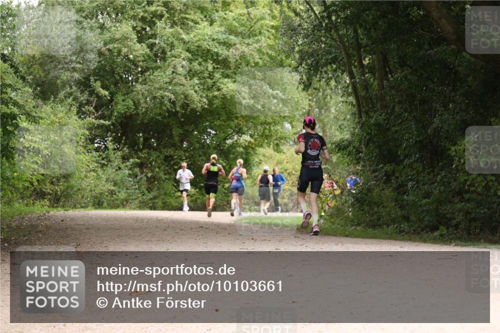 30.08.2026 - Elbe Triathlon Hamburg Antke Förster http://msf.ph/oto/10103661 30.08.2026 11:44:26 Laufen  meine-sportfotos.de