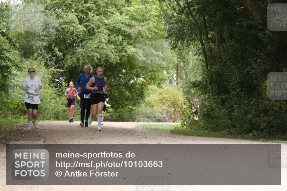 30.08.2026 - Elbe Triathlon Hamburg Antke Förster http://msf.ph/oto/10103663 30.08.2026 11:44:38 Laufen 809, 1294 meine-sportfotos.de