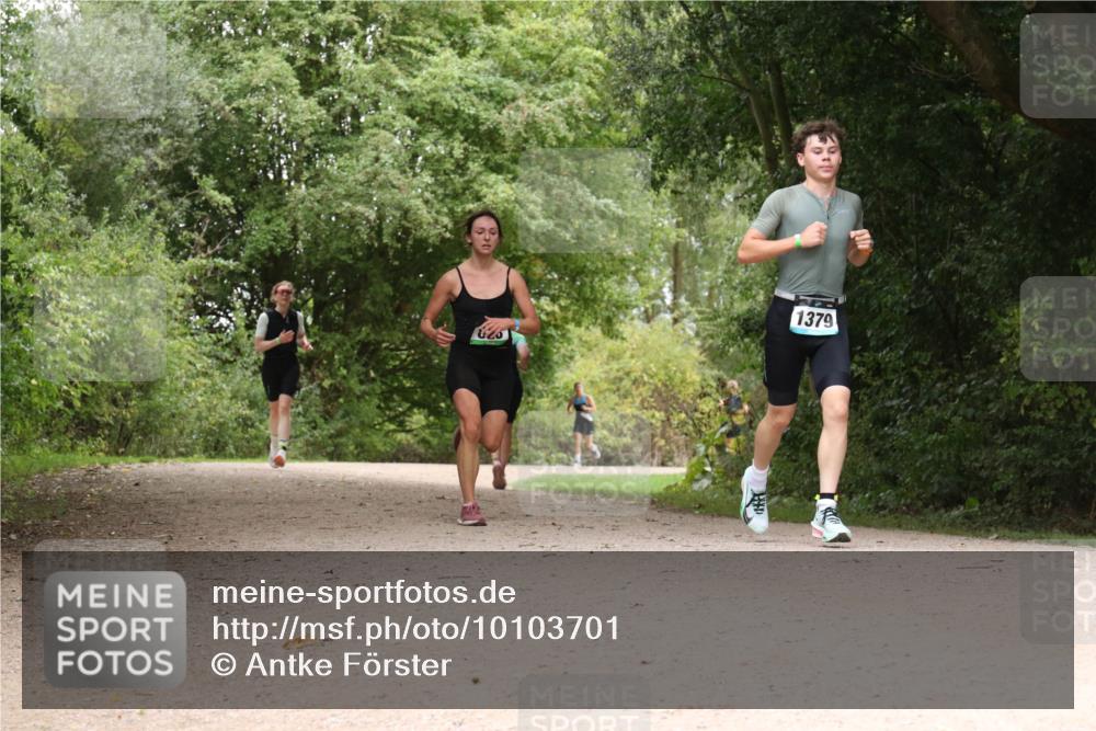 30.08.2026 - Elbe Triathlon Hamburg Antke Förster http://msf.ph/oto/10103701 30.08.2026 11:45:01 Laufen 1379, 923 meine-sportfotos.de