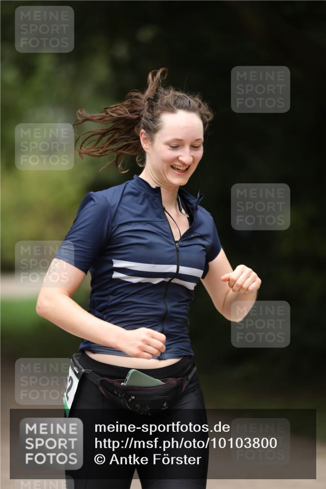30.08.2026 - Elbe Triathlon Hamburg Antke Förster http://msf.ph/oto/10103800 30.08.2026 11:41:57 Laufen  meine-sportfotos.de
