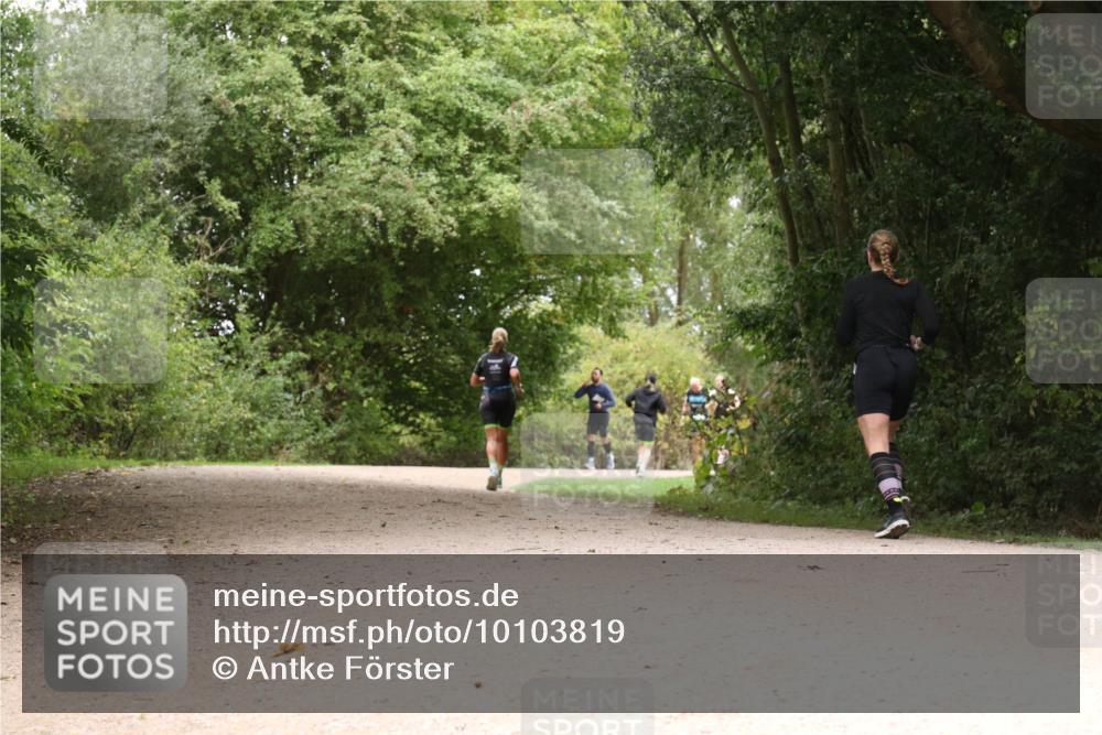30.08.2026 - Elbe Triathlon Hamburg Antke Förster http://msf.ph/oto/10103819 30.08.2026 11:46:50 Laufen  meine-sportfotos.de
