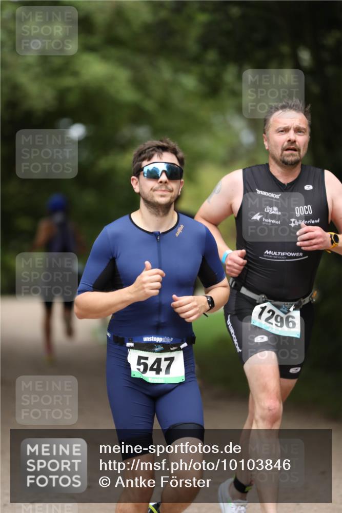 30.08.2026 - Elbe Triathlon Hamburg Antke Förster http://msf.ph/oto/10103846 30.08.2026 11:42:24 Laufen 547, 1296 meine-sportfotos.de